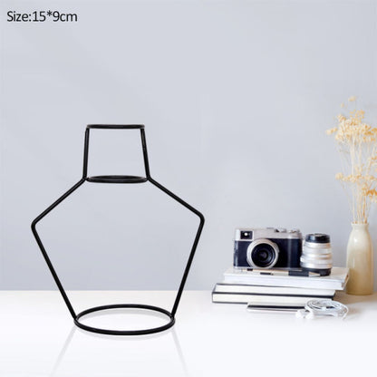 Retro Iron Line Vase